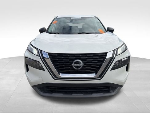 Used 2023 Nissan Rogue S image 18