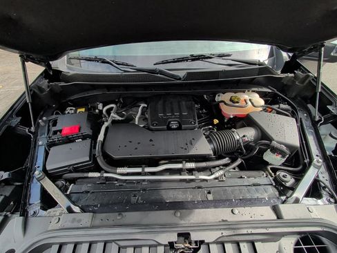 Used 2022 Chevrolet Silverado 1500 LT image 10