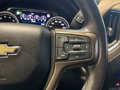 Used 2022 Chevrolet Silverado 1500 High Country AWD/4WD image 17