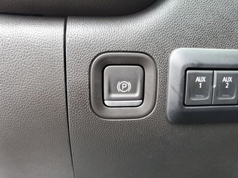 New 2025 GMC Sierra 3500 Pro w/ Convenience Package image 31