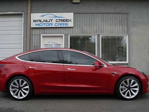 Used 2018 Tesla Model 3 Long Range image 23