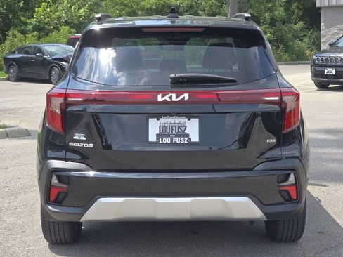 Used 2024 Kia Seltos EX AWD/4WD image 17