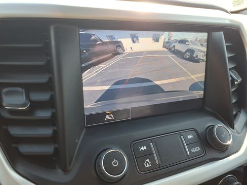 Used 2023 GMC Acadia SLT w/ Preferred Package AWD/4WD image 27