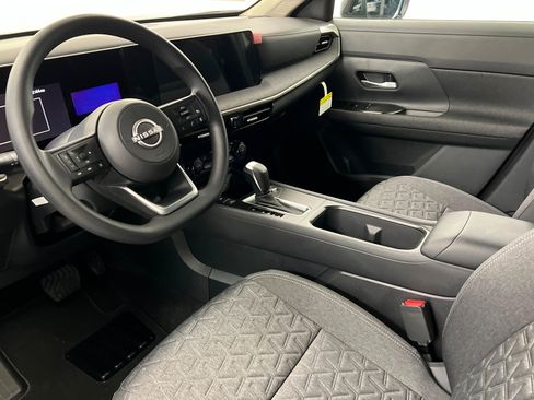 New 2026 Nissan Kicks SV image 15