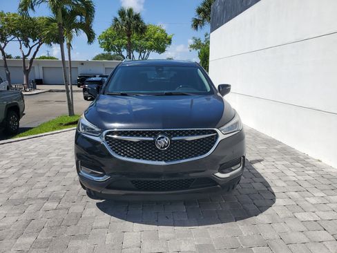Used 2019 Buick Enclave Avenir w/ Avenir Technology Package FWD image 2