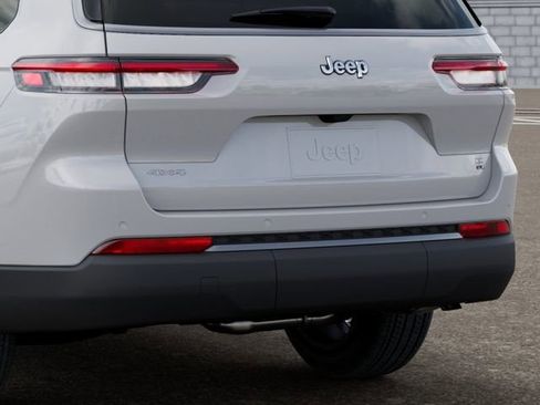 New 2026 Jeep Grand Cherokee L Limited AWD/4WD image 13