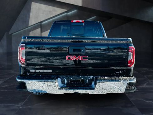 Used 2018 GMC Sierra 1500 SLT image 10