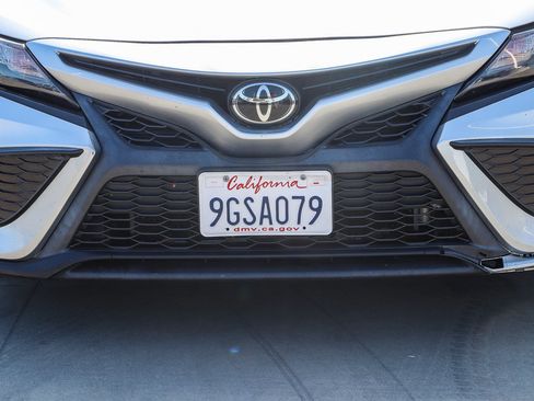 Used 2023 Toyota Camry SE w/ Convenience Package FWD image 10