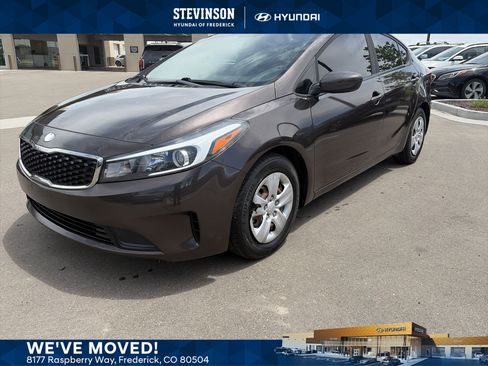 Used 2018 Kia Forte LX FWD image 1