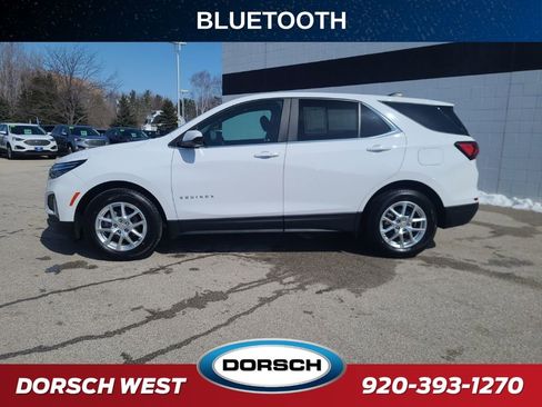 Used 2022 Chevrolet Equinox LT FWD image 2