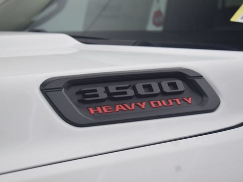 New 2026 RAM 3500 Tradesman AWD/4WD image 17