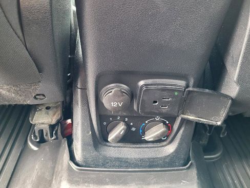 Used 2021 Ford Transit Connect XL image 23