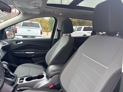 Used 2014 Ford Escape SE w/ Equipment Group 201A image 24