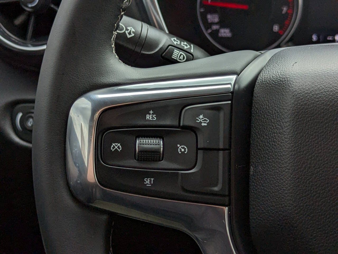 Used 2024 Chevrolet Blazer LT w/ Sound & Technology Package AWD/4WD image 23
