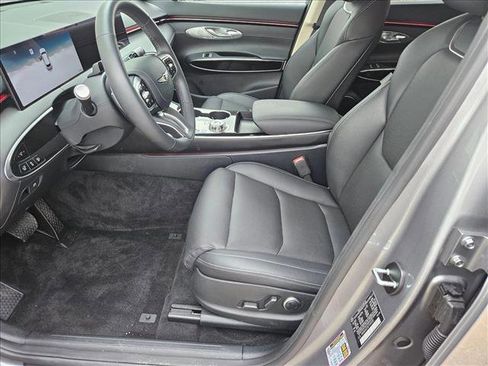 Used 2026 Genesis GV70 2.5T AWD/4WD image 12