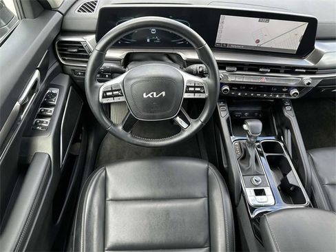 Certified 2025 Kia Telluride S image 24