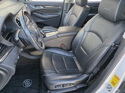 Used 2021 Buick Enclave Avenir w/ Avenir Technology Package image 11