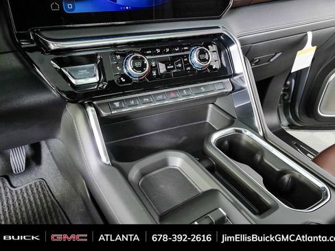 New 2026 GMC Sierra 2500 Denali Ultimate AWD/4WD image 18
