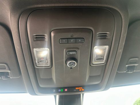 Used 2021 Chevrolet Tahoe LT AWD/4WD image 17
