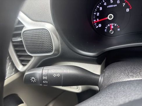 Certified 2021 Kia Soul LX FWD image 18