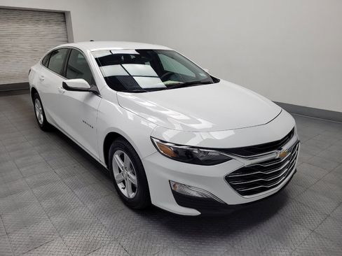 Used 2025 Chevrolet Malibu LS FWD image 13