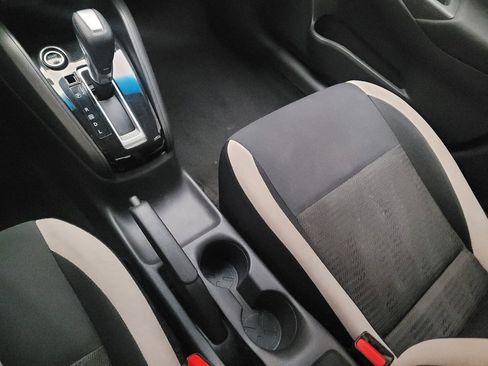 Used 2021 Nissan Versa SV FWD image 26