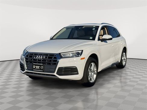 Used 2019 Audi Q5 2.0T Premium w/ Convenience Package image 2