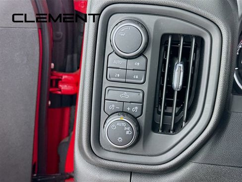 Used 2022 Chevrolet Silverado 1500 Custom Trail Boss w/ Safety Confidence Package AWD/4WD image 14