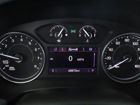 Used 2023 Buick Enclave Essence image 19