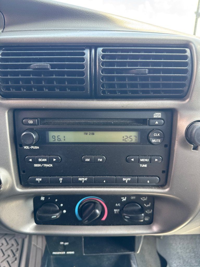 Used 2005 Ford Ranger XLT RWD image 12