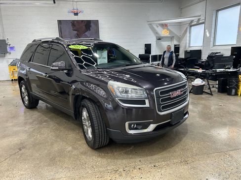 Used 2016 GMC Acadia SLT w/ Technology Package image 18