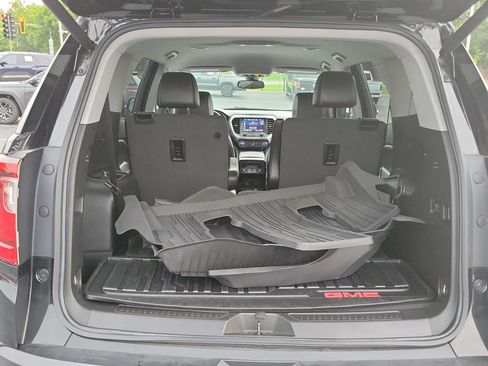 Used 2023 GMC Acadia SLT w/ Preferred Package AWD/4WD image 11