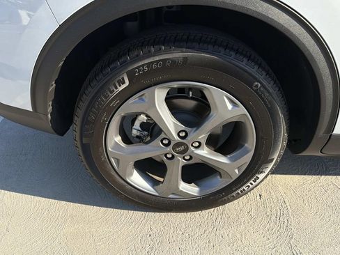 Certified 2025 Ford Escape ST-Line Select AWD/4WD image 11