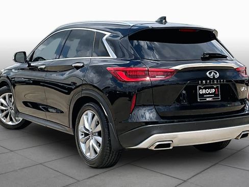 Used 2020 INFINITI QX50 Luxe w/ Navigation Package FWD image 12