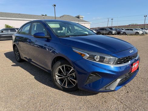 Used 2023 Kia Forte LXS FWD image 1