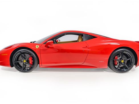 Used 2010 Ferrari 458 Italia Coupe RWD image 3