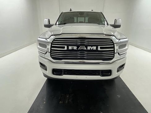 Used 2023 RAM 2500 Laramie AWD/4WD image 2