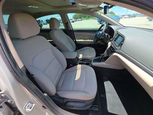 Used 2018 Hyundai Elantra Value Edition FWD image 13