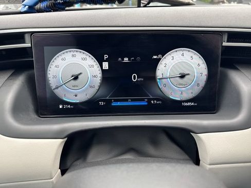 Used 2022 Hyundai Tucson Limited AWD/4WD image 17