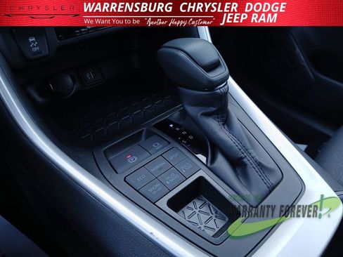 Used 2025 Toyota RAV4 XLE image 26