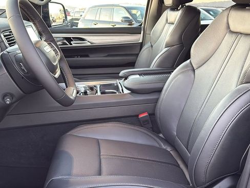 New 2026 Jeep Grand Wagoneer Limited image 20