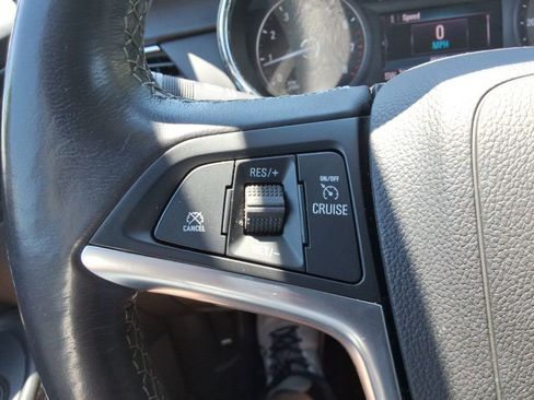 Used 2021 Buick Encore Preferred FWD image 26