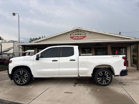 Used 2021 Chevrolet Silverado 1500 W/T w/ WT Fleet Convenience Package AWD/4WD image 8