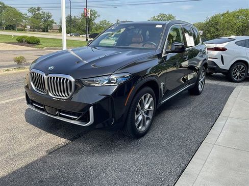 Certified 2024 BMW X5 xDrive40i w/ Premium Package AWD/4WD image 5