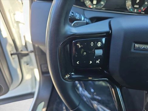 Used 2024 Land Rover Range Rover Evoque Dynamic SE AWD/4WD image 17