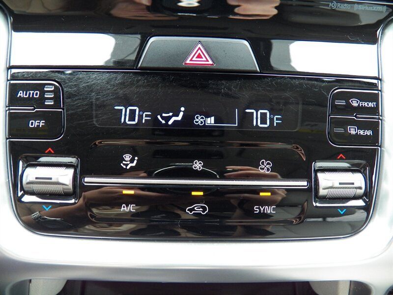 Used 2022 Kia Sorento SX AWD/4WD image 27