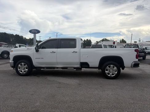 Used 2020 Chevrolet Silverado 3500 LTZ w/ LTZ Plus Package AWD/4WD image 4
