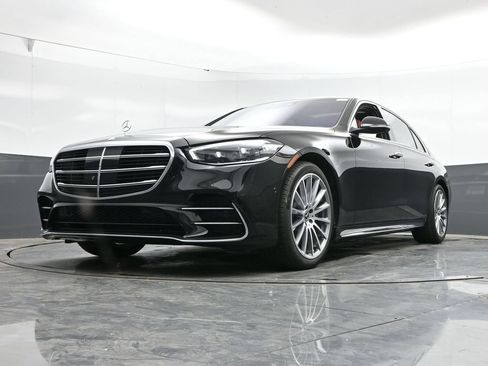 Used 2022 Mercedes-Benz S 580 4MATIC Sedan image 45