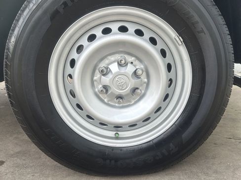 Used 2024 Toyota Tacoma SR image 22