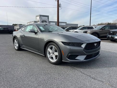 New 2026 Ford Mustang Coupe image 4
